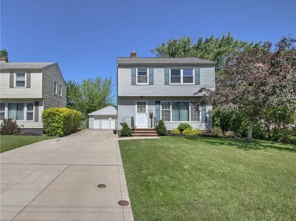 30615 Willowick Dr, Willowick, OH 44095