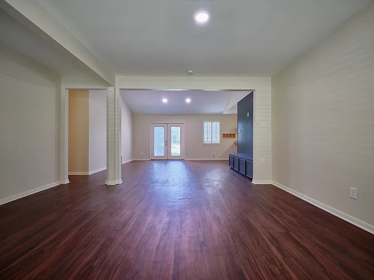 902 Clover Ridge Ave — Photo 14
