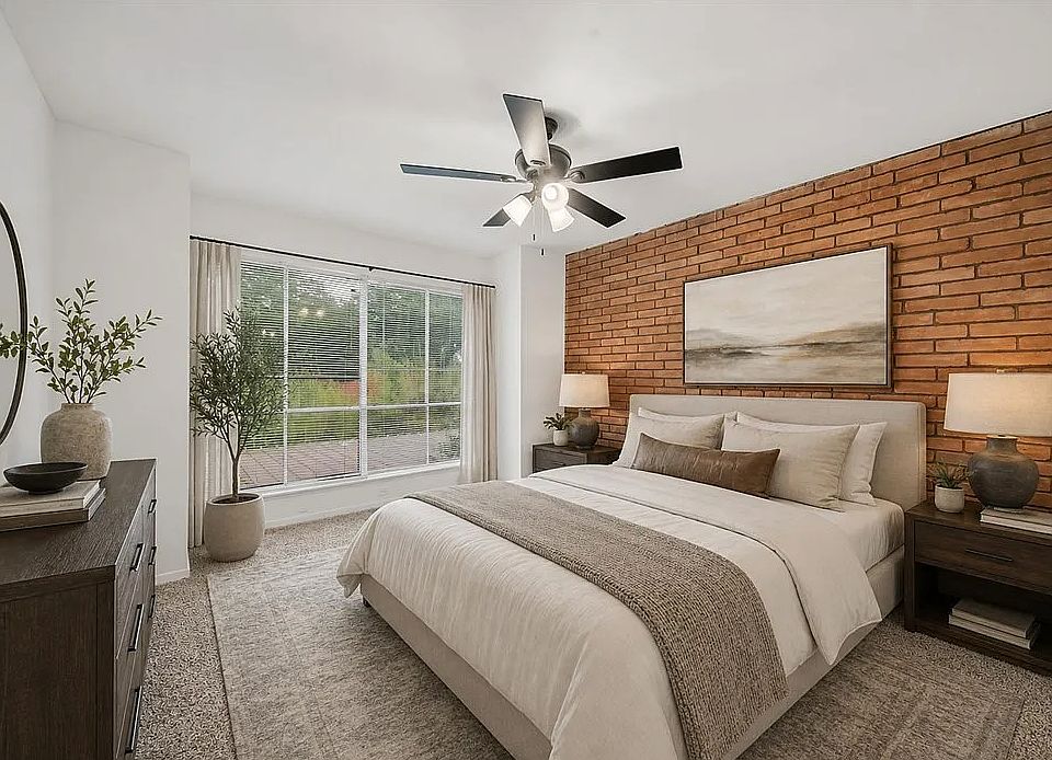 1st image of 804 E 31st St #29