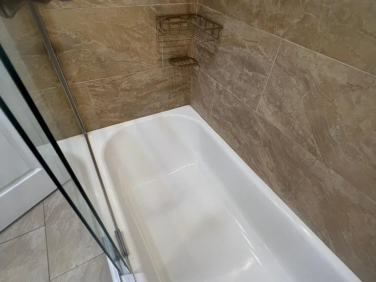 4307 Whitsett Ave #104 — Photo 34