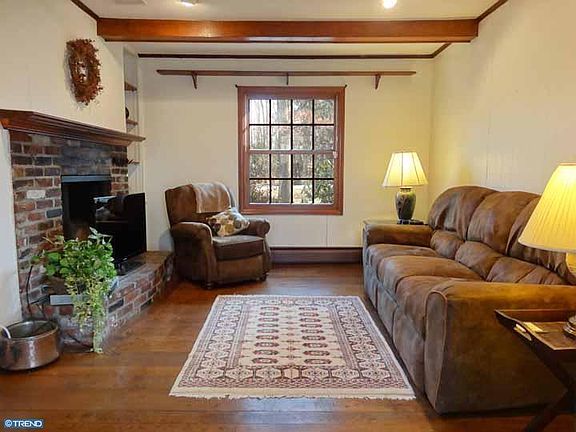 4th image of 15 Forge Mountain Dr