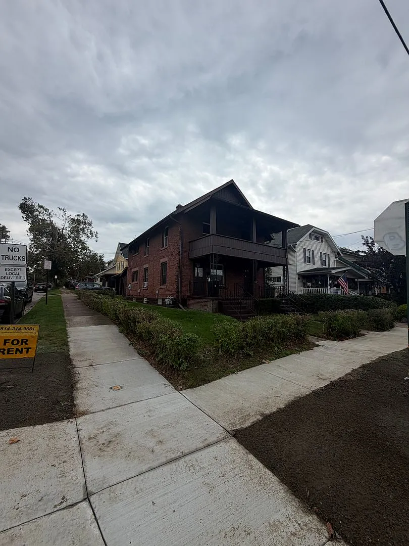 1201-03 W 20TH #1 — Photo 1