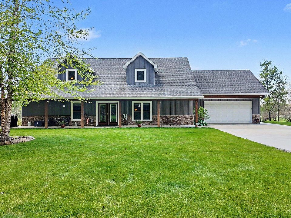 1st image of 7572 Tucker Ln