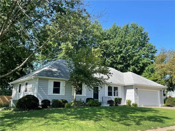 1407 Hamilton St, Lexington, MO 64067