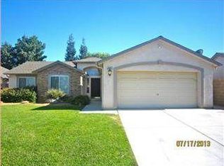 4667 W Vartikian Ave, Fresno, CA 93722