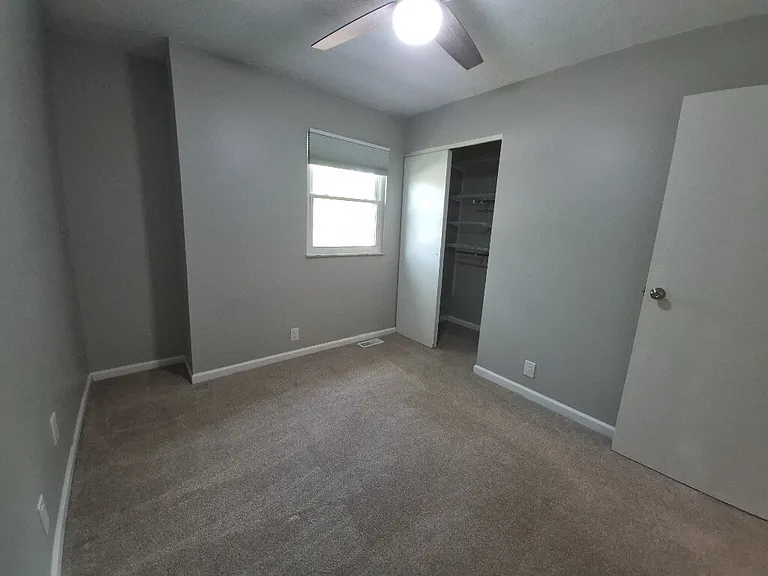 8511 Coran Dr — Photo 16