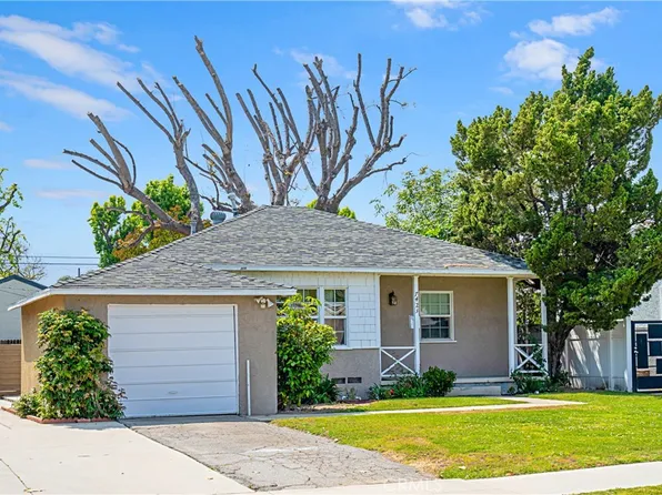 7423 Blewett Ave, Van Nuys, CA 91406