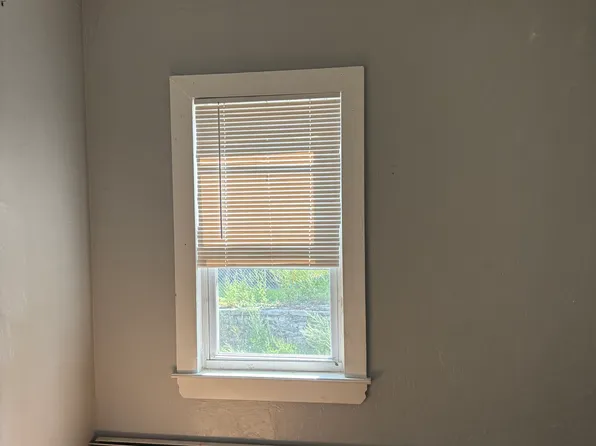 57 Fox St #2, Worcester, MA 01604