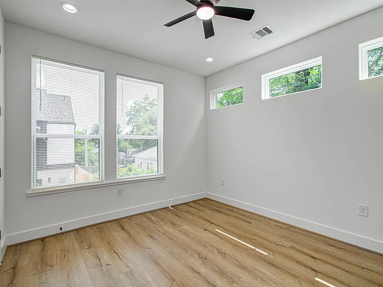 1308 Tarley St #D — Photo 14