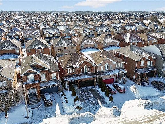 4th image of 9 Invitational Rd