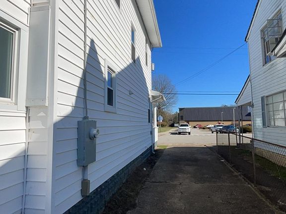 5th image of 1324 Central Ave