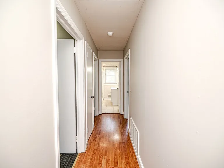 310 Park Ave — Photo 23