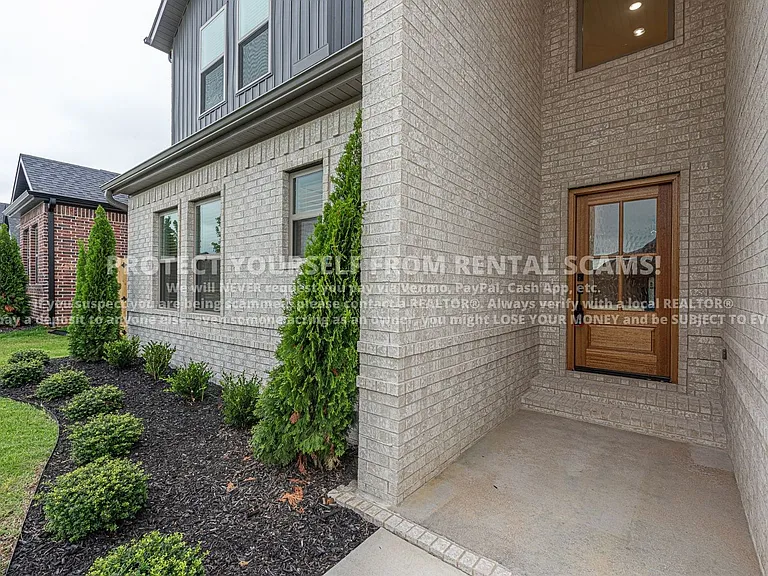 6902 SW High Meadow Blvd — Photo 2