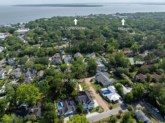 3rd image of 636 Johnson Rd