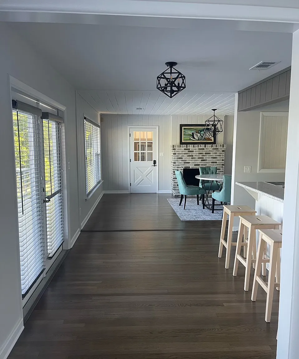 3/2 Lakefront Home, $2,500/month! — Photo 4