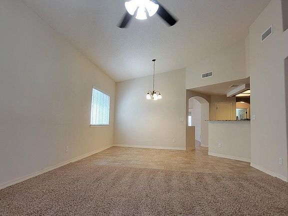 4th image of 1520 Prickley Pear Dr