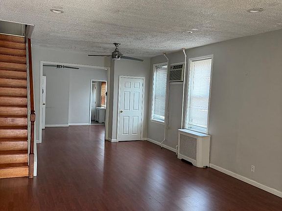 5th image of 3617 Hartel Ave