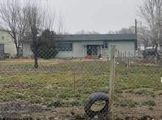 1620 Braden Rd, Grandview, WA 98930