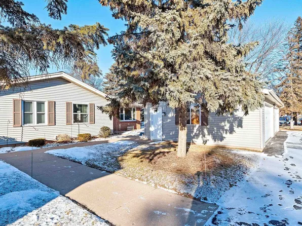 1001 S West Ct APT D, Appleton, WI 54915