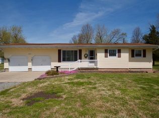208 Red Row, Marion, IL 62959