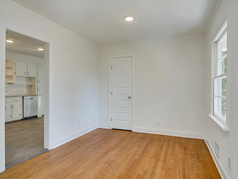 1613 Pendleton Rd — Photo 8