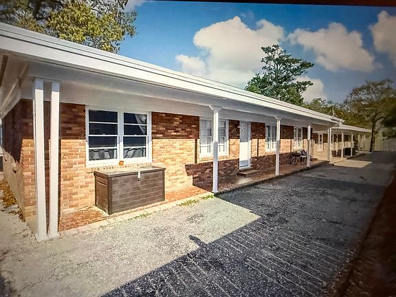 2nd image of 706 Mitchell Dr.