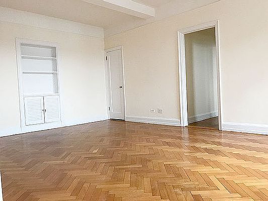 1st image of 37 W 72nd St APT 11E