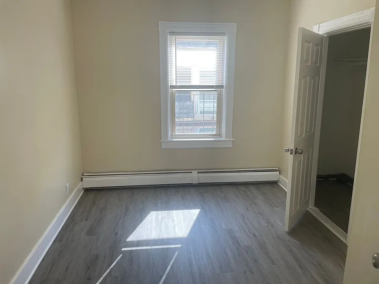 110-112 Magill St — Photo 8