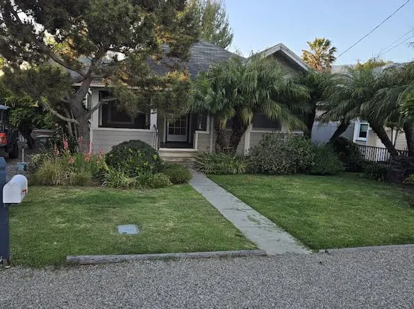 689 Olive Ave, Carpinteria, CA 93013