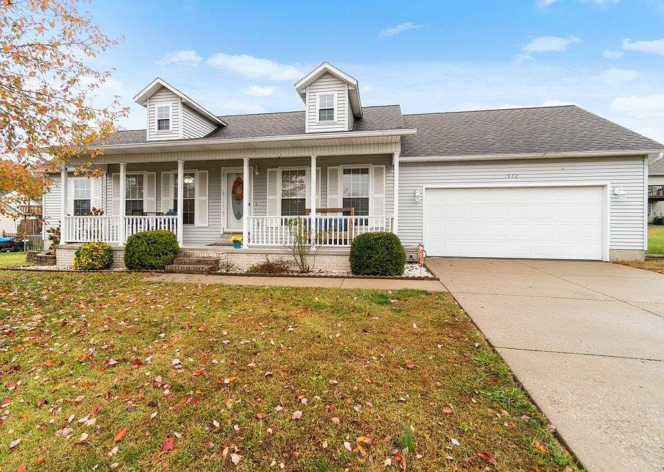 1st image of 1572 Deerwood Dr