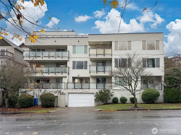 2334 Thorndyke Ave W #202, Seattle, WA 98199