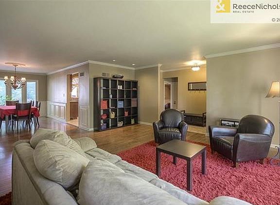 5th image of 6617 Milhaven Dr