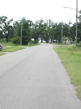 5th image of 115 Bay Oaks Dr
