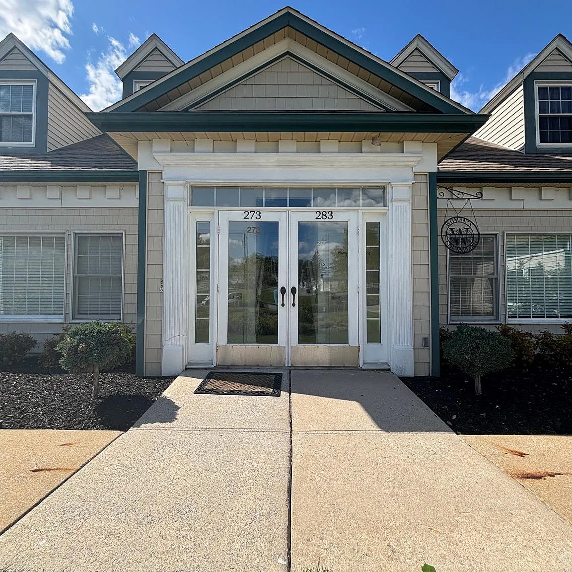 1 bed, 1.0 bath, 750 sqft, $1,600 — Photo 3