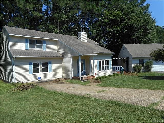 1st image of 104 S Radford Dr