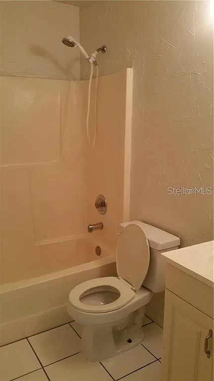 2 bed, 1.0 bath, 742 sqft, $1,100 — Photo 4