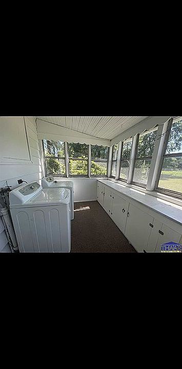 1st image of 4020 W Douglas Dr