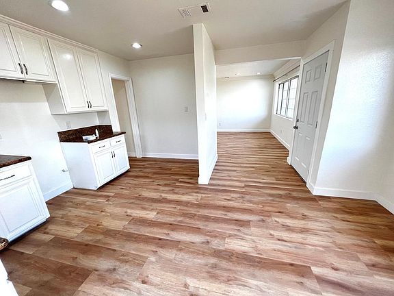 4th image of 7268 Juniper Ave