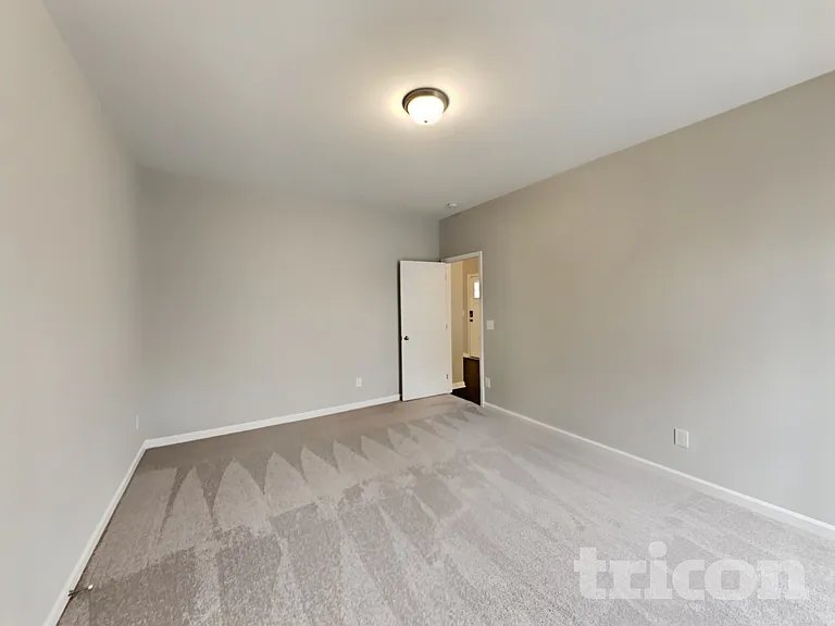738 Mitscher Dr — Photo 12