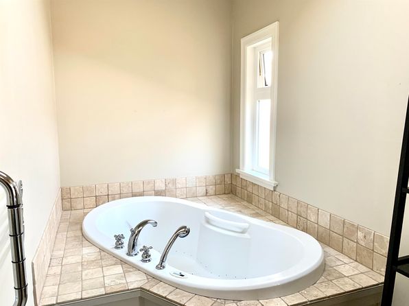 4 bedroom rental in Vancouver — photo 12