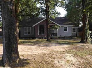 827 Trammel Rd, North Little Rock, AR 72117