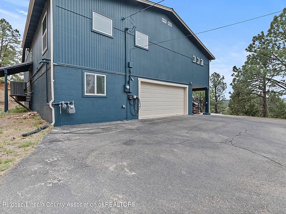 3rd image of 300 Guadalupe St