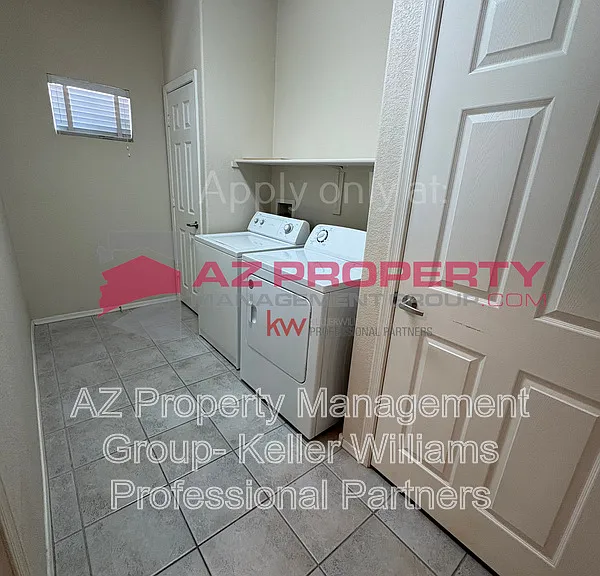 7401 W Arrowhead Clubhouse Dr — Photo 11