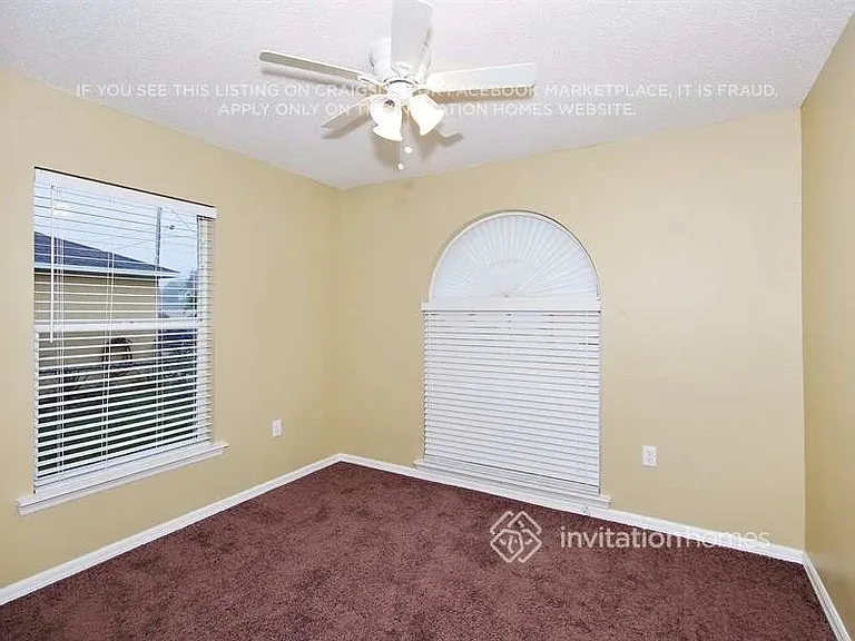 711 Hawk Ln — Photo 10