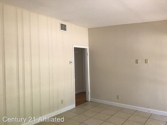 4th image of 304 E Morrell Dr
