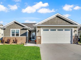 2680 Cavalry Ln, Neenah, WI 54956