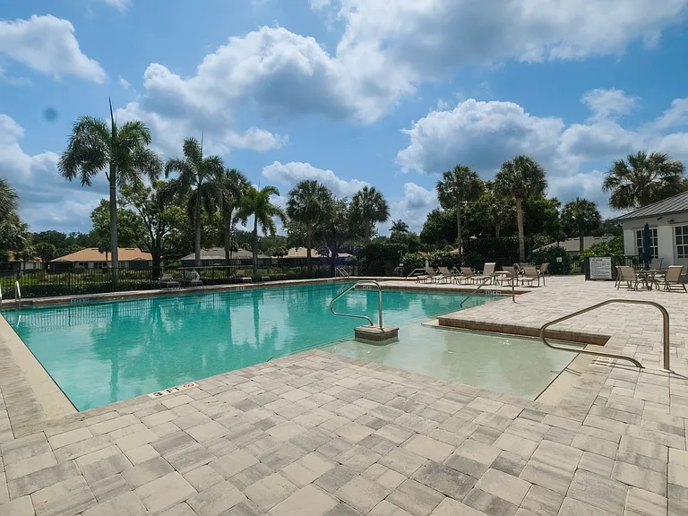 6772 Southern Oak Ct — Photo 24
