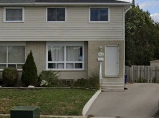 140 Thunderbird Dr, Cambridge, ON N1R6H5