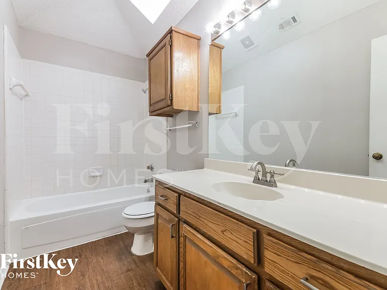 2026 Greenview Dr — Photo 17