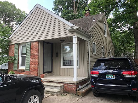 2nd image of 606 Gardenia Ave